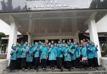 Pj Ketua TP PKK Sumsel Tyas Fatoni Tinjau Gerakan Keluarga Indonesia dan Posyandu di Jawa Barat