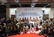 Ajak puluhan Yatim Dhuafa Belanja Kebutuhan Jelang Lebaran, Srikandi PLN Tebar Kebahagiaan bersama YBM PLN S2JB