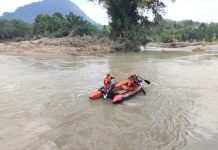 TEAM SAR GABUNGAN TEMUKAN KAKEK YANG HILANG TERSERET ARUS BANJIR