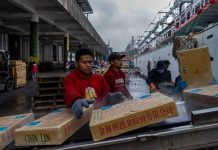 Cegah Serbuan Produk China ke AS, Biden Mau Naikkan Pajak Impor Barang Ini