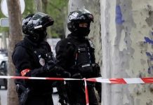 Pria Ditangkap Usai Ancam Ledakkan Diri dalam Konsulat Iran di Paris