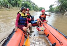 PELAJAR SMP TENGGELAM SAAT KERJA BAKTI MEMBERSIHKAN LUMPUR PASCA BANJIR, BASARNAS SUMSEL TERJUNKAN PERSONIL