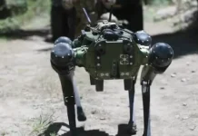 Ngeri! Marinir AS Uji Coba Robot Anjing Dipersenjatai Senapan Mesin