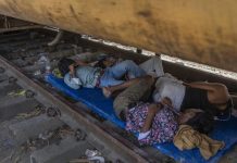 Cerita Warga India Terpaksa Tidur di Atap Rumah saat Malam gegara Suhu Panas