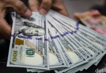 Dolar AS Tekuk Rupiah, Bank Mulai Jual Rp 16.500