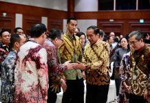 Pj Gubernur Elen Setiadi Simak Pengarahan Presiden Jokowi Pada Kegiatan Penyampaian LHP LKPP dan IHPS II TA 2023