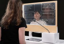 Maskapai Jepang Uji Coba Panel Penerjemah, Masa Depan Traveling Nih