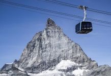 2 Pendaki Tewas Terjatuh dari Ketinggian 1.000 Meter di Gunung Swiss
