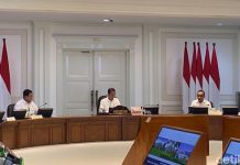 Rapat Terbatas RAPBN 2025 di Istana, Prabowo Duduk di Samping Jokowi