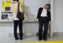 Jepang Bujuk Warganya Coba Kerja Hanya 4 Hari Seminggu