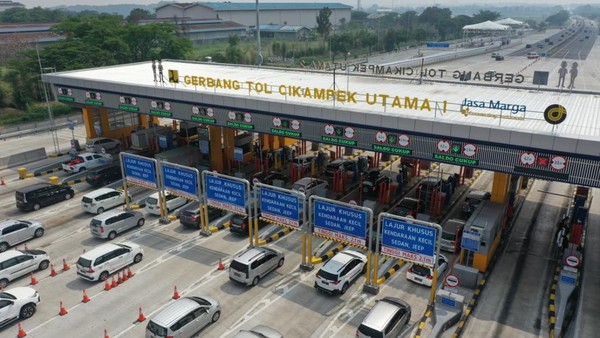 gerbang-tol-cikampek-utama-1_169