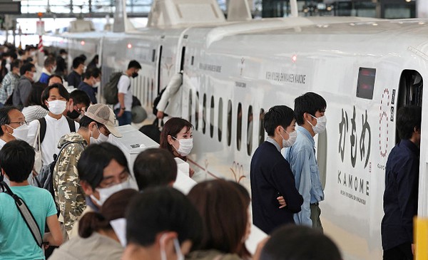 jepang-resmikan-jalur-shinkansen-baru-di-nagasaki-4