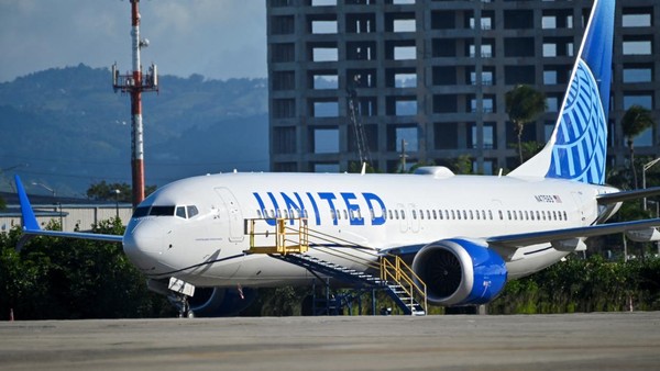 penampakan-jendela-pesawat-boeing-737-max-9-yang-copot-saat-terbang-1_169