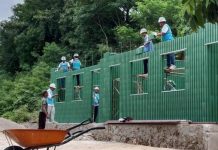Dari Sampah Jadi Sekolah: Kontribusi PLN untuk Anak-Anak Sumba di Hari Anak Nasional