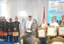 Kunker ke Sumsel, Lima Tokoh Nasional Terima Gelar Adat Komering