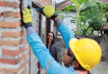Di HLN ke-80, PLN Sambungkan Listrik Gratis bagi 171 Warga Tulungagung