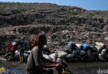 Prabowo Minta Gunung Sampah Bantar Gebang Hilang