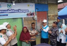 Cahaya dan Harapan di HLN ke-80: PLN Sambungkan Listrik Gratis bagi Keluarga Prasejahtera di Padang