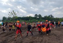 TIM SAR GABUNGAN TEMUKAN PRIA YANG TENGGELAM DI SUNGAI LEMATANG