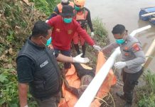 KORBAN PERAHU GETEK OLENG DITEMUKAN MENINGGAL DUNIA OLEH TIM SAR GABUNGAN
