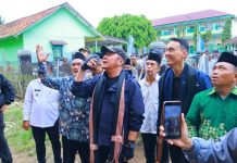 Kunjungi Tulung Selapan, Herman Deru Serap Aspirasi Pembangunan Jembatan dan Masjid di Desa Lebung Itam