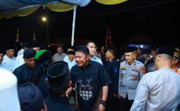 Ribuan Jamaah Hadiri Pengajian Akbar di OKU Timur, Herman Deru Kenang Sejarah Lebak Rejo