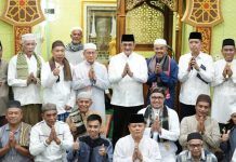 Sekda Sumsel Edward Candra Safari Ramadan di Masjid Al Kautsar Sako Palembang