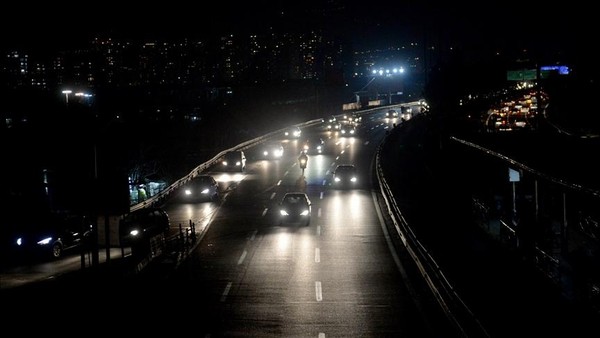 pemadaman-listrik-di-wilayah-iran-usai-serangan-as-israel-1774841950788_169