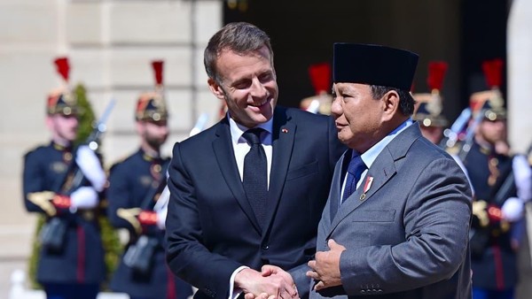 prabowo-bertemu-macron-di-istana-elysee-1776185552980_169