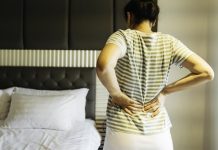 Pinggang Sakit Tiap Mau Tidur, Tanda Saraf Kejepit? Ini Kata Dokter