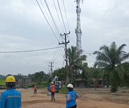 Respons Cepat PLN Amankan Tiang Listrik Retak Akibat Tabrakan, Keselamatan Warga Jadi Prioritas