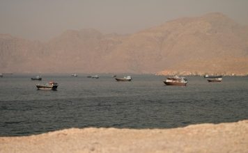 Iran Tutup Selat Hormuz Lagi Usai Israel Serang Lebanon