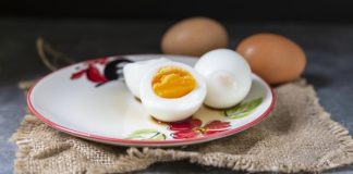 Telur Rebus Setengah Matang Vs Matang, Mana Lebih Sehat?