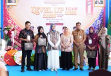 Ketua TP PKK Sumsel Feby Herman Deru Ajak Masyarakat Bangkitkan Wastra Daerah Lewat Batik