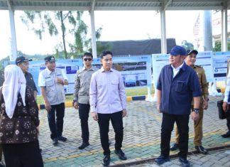Gubernur Herman Deru Dampingi Wapres Gibran Tinjau Plaza Tol Bayung Lincir, Percepat Konektivitas Sumsel