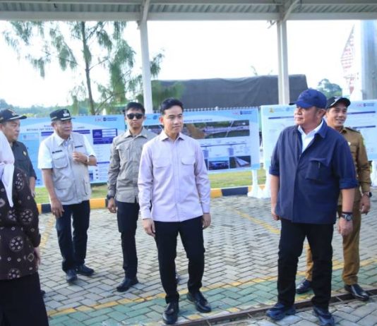 Gubernur Herman Deru Dampingi Wapres Gibran Tinjau Plaza Tol Bayung Lincir, Percepat Konektivitas Sumsel
