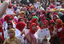 Hari Kebaya Nasional 2026: Sumsel Pecahkan Rekor MURI Parade Perempuan Berbusana Songket Terbanyak