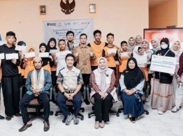 IZI Sumsel dan PLN Pusmanpro Luncurkan Program Beasiswa Pelajar bagi 13 Siswa SLB Negeri Pembina Palembang
