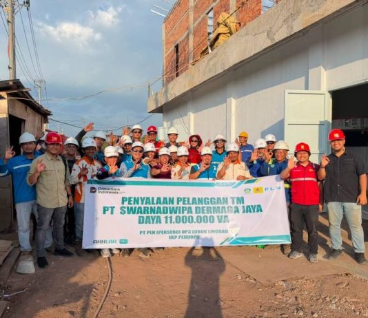 Jelang Kemerdekaan RI, PLN Nyalakan Listrik 11 MVA untuk Dukung Investasi di Muara Enim dan PALI