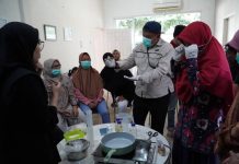 PLN UID S2JB bersama Rumah BUMN Jambi Buka Peluang Usaha bagi Penyandang Tunarungu Pelatihan Sabun Handmade