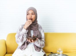 Hadits tentang Pentingnya Makanan dan Harta Halal agar Doa Dikabulkan