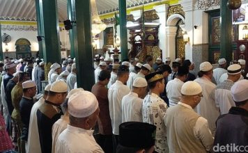 Tata Cara Sholat Tolak Bala Bulan Safar dan Bacaan Niatnya