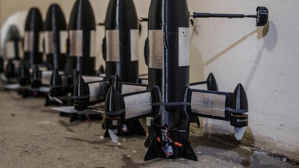 ukraina-siapkan-drone-interceptor-di-garis-depan-donetsk-1777281901006_169
