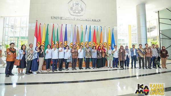 unpad-dipercaya-pimpin-riset-vaksin-tb-buatan-dalam-negeri-1784191161276_169