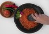 Kebiasaan Ngulek Sambal Bisa Picu Saraf Kejepit, Ini Saran Dokter
