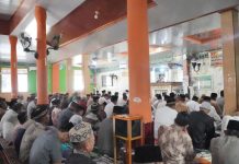 Wagub Sumsel Cik Ujang Apresiasi Kekompakan Warga Kepur, Serahkan Bantuan untuk Masjid dan Masyarakat