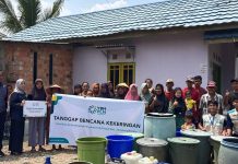 Tanggap Bencana Kekeringan, YBM PLN UID S2JB Salurkan Air Bersih untuk Warga Sukamulya Palembang