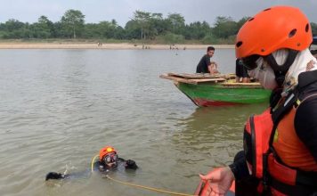 PEMUDA TERSERET ARUS SAAT BERENANG DI SUNGAI OGAN, BASARNAS TERJUNKAN TIM RESCUE