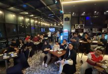 ASTON Palembang Resmi Hadirkan Tayangan Premier League di Acoustic Café & Lounge