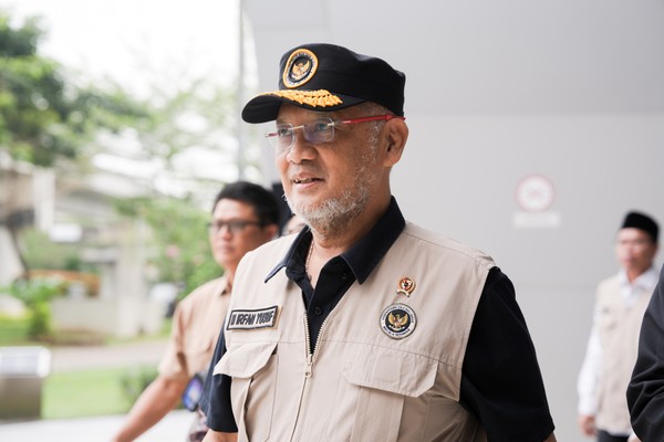 menteri-haji-dan-umrah-mochamad-irfan-yusuf-atau-gus-irfan-1782207551013